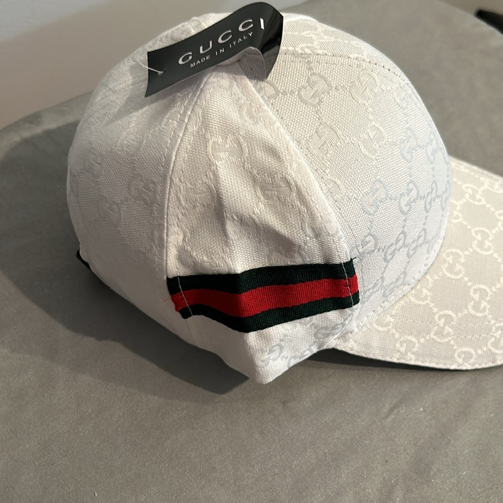 New hat - Picture 2 of 5